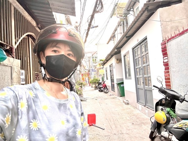 DUY NHẤT NHÀ BÁN BẾN VÂN ĐỒN- XE HƠI ĐẬU CỬA- LƯU THÔNG KHÁNH HỘI- HOÀNG DIỆU GẦN TRƯỜNG ĐẠI HỌC