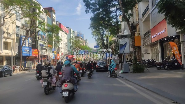 CHÍNH CHỦ BÁN GẤP NHÀ NGÕ 161 THÁI HÀ, MẶT TIỀN RỘNG 5,6M, 5 TẦNG + 1 TUM, OTO VÀO NHÀ