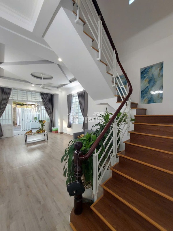 Bán nhà góc 2 mặt tiền hẻm xe hơi Huỳnh Tấn Phát Nhà Bè