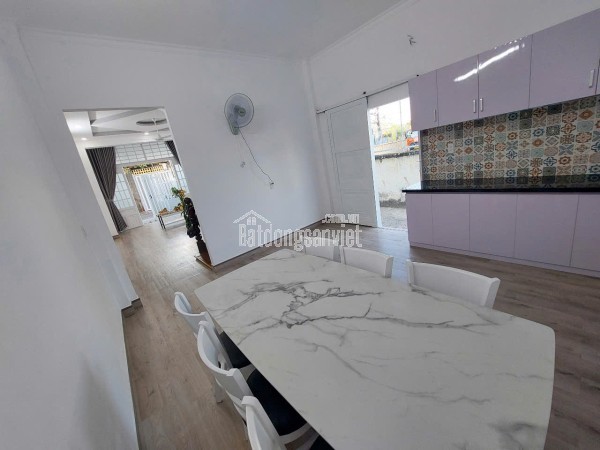 Bán nhà góc 2 mặt tiền hẻm xe hơi Huỳnh Tấn Phát Nhà Bè