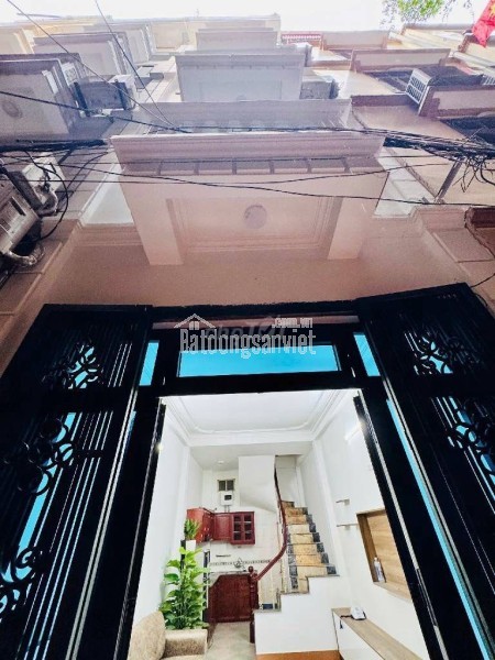 BÁN NHÀ PHỐ CẦU GIẤY – TRUNG TÂM QUẬN – HIẾM NHÀ BÁN