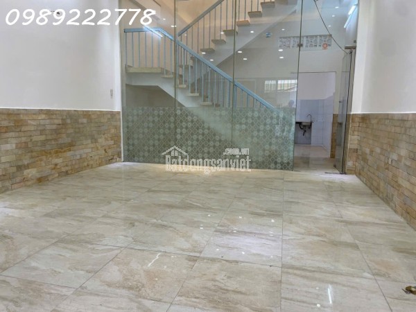 RẺ NHẤT QUẬN 1 3 BƯỚC HXH  THÔNG  - SAU LƯNG CĂN MẶT TIỀN  - 5X13M - CN 61.9m - 2 TẦNG - 3PN