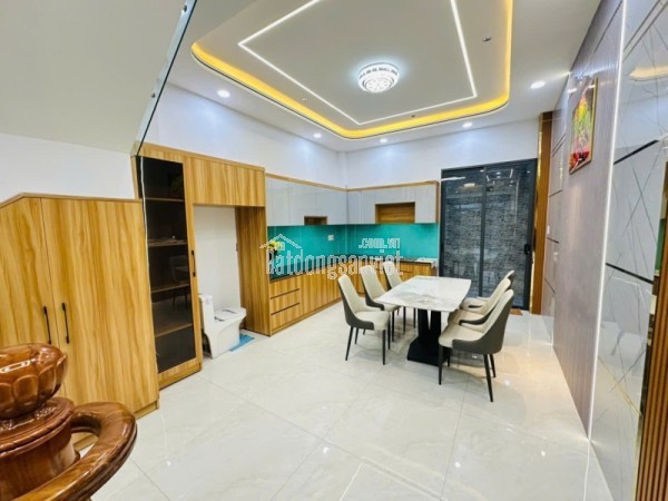 Bán nhà 2 tầng, 97 m2, 4PN ngõ đường Kha Vạn Cân, Trường Thọ, Thủ Đức, TP HCM, sổ hồng,  giá 7,4