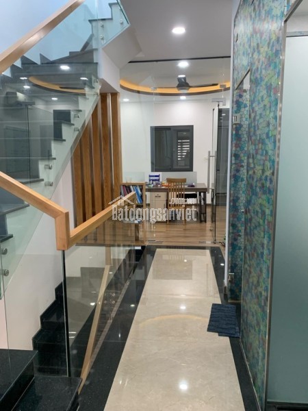 Bán nhà 2 tầng, 97 m2, 4PN ngõ đường Kha Vạn Cân, Trường Thọ, Thủ Đức, TP HCM, sổ hồng,  giá 7,4