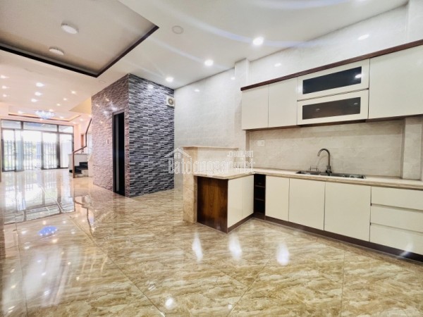 Bán nhà 2 tầng, 97 m2, 4PN ngõ đường Kha Vạn Cân, Trường Thọ, Thủ Đức, TP HCM, sổ hồng,  giá 7,4