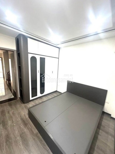 BÁN NHÀ MỚI TRUNG TÂM VIỆT HƯNG - LÔ GÓC 51M 5 TẦNG NHỈNH 8 TỶ