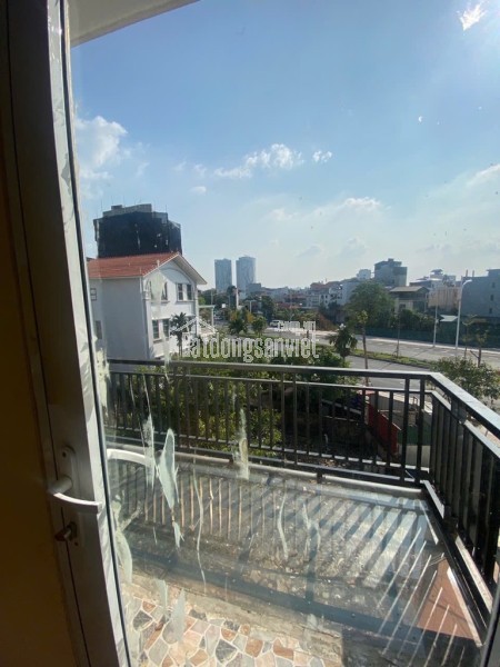 BÁN NHÀ VIỆT HƯNG Ô TÔ VÀO, NGÕ THÔNG, DÂN XÂY 47M 3 TẦNG NHỈNH 9TỶ