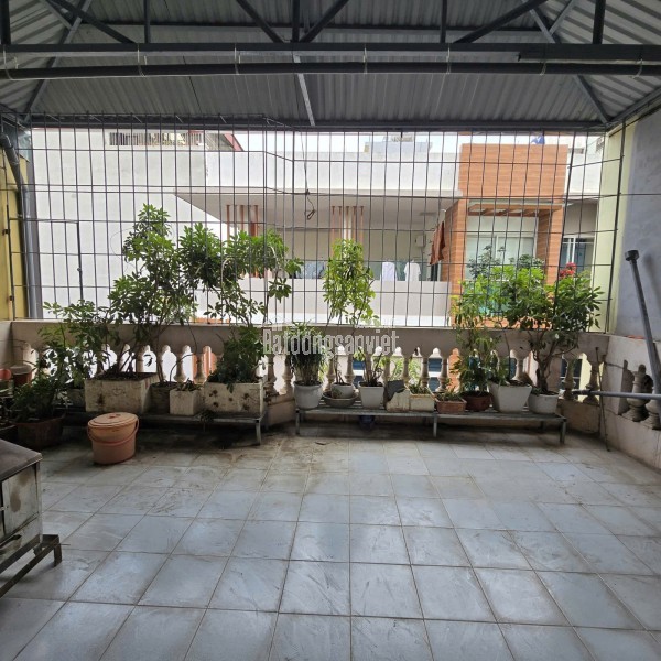 BÁN NHÀ PHỐ NGUYỄN XIỂN-THANH XUÂN, KD, VP, 50 M2, MẶT TIỀN 6 M, GIÁ 22,5 TỶ.