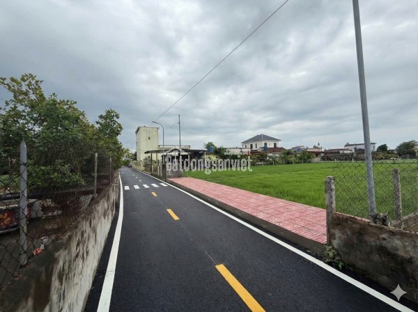 Bán đất Phú Cát – diện tích 250m², mặt tiền 10m, giá hơn 20 triệu/m²