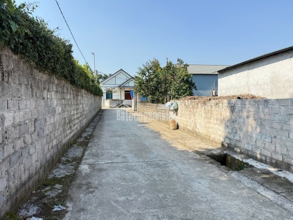 Bán đất Phú Cát – diện tích 250m², mặt tiền 10m, giá hơn 20 triệu/m²