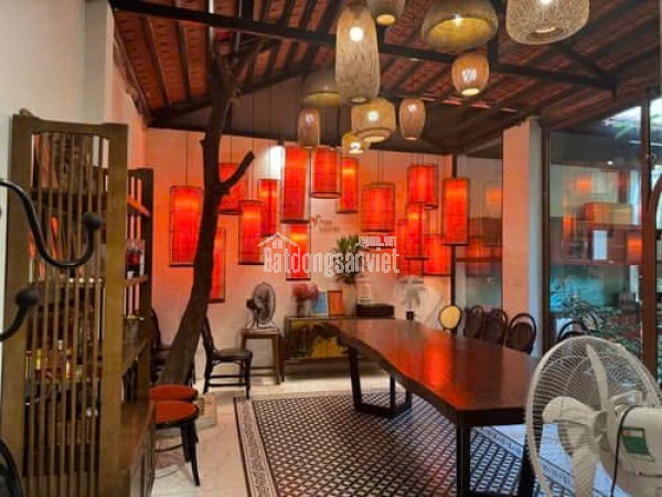 Nhà Hoàng Hoa Thám 190m 3 tầng MT 14m ngõ thông đang cho thuê giá 48 tỷ