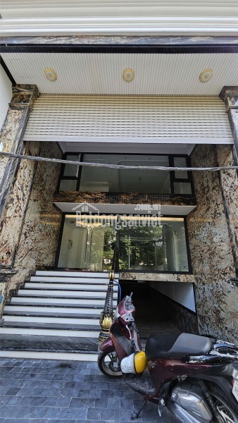 Bán nhà ngõ 79 ĐỒNG CỔ, DT 40m2, 4 tầng, MT 4m, SĐCC, nhà mới Giá 8.9 tỷ