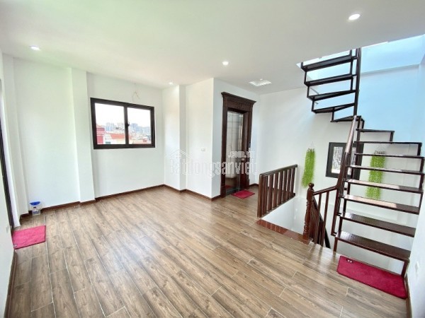 Phân lô Vương Thừa Vũ, 7 tầng thang máy, mặt tiền khủng, ô tô tránh, tiện kinh doanh