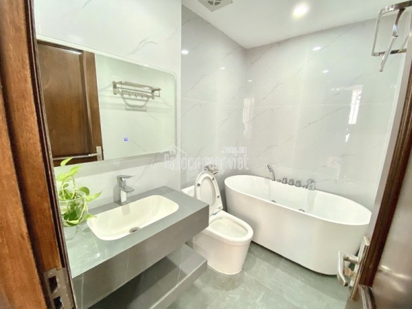 Phân lô Vương Thừa Vũ, 7 tầng thang máy, mặt tiền khủng, ô tô tránh, tiện kinh doanh