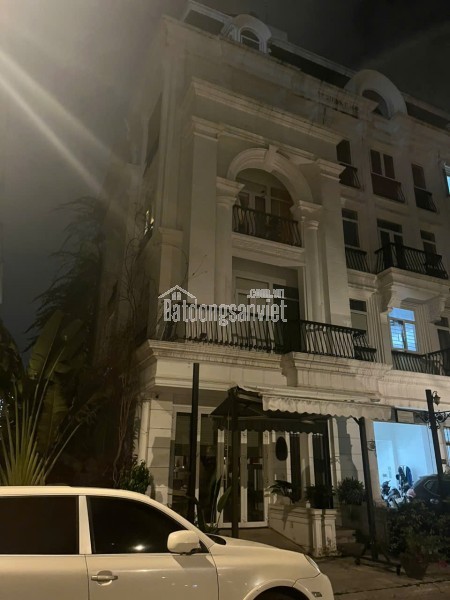 Chính chủ bán LK Louis City Đại mỗ, Nam Từ  Liêm. DT 96m x 5,5 tầng, lô góc. SĐCC. Giá 29 tỷ.  LH: