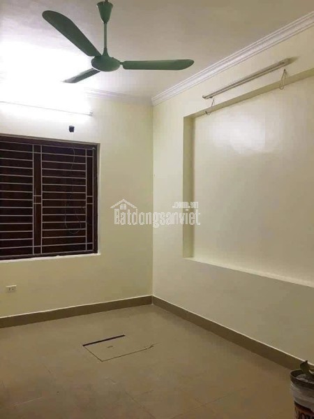 CẦN CHO THUÊ PHÒNG - CHO NGƯỜI CÔNG VIỆC ỔN ĐỊNH, SẠCH SẼ, CÓ SẴN ĐIỀU HOÀ, CÓ NÓNG LẠNH