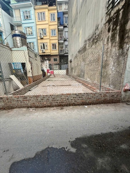 70.5m2 đất Kim Giang - 2 mặt ngõ thông ô tô - không còn lô thứ 2!