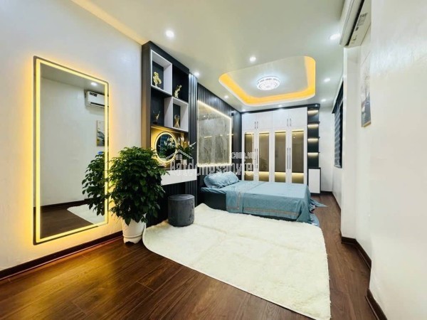 Bán nhà Phúc Lợi - ngõ nông - ô tô vào nhà - trung tâm - dân xây - 39m 5 tầng nhỉnh 6 tỷ