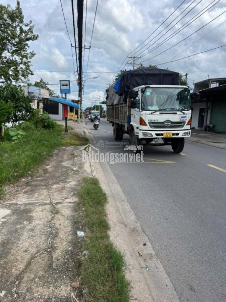 Bán nhà đất ở 523 m2 ở Trung Lân 4, gần chợ Bà Điểm, đường ôtô né nhau thu nhập 40 triệu/tháng.