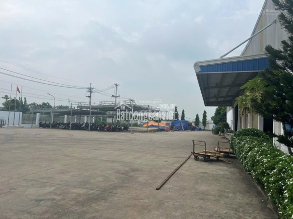 Bán nhà đất ở 523 m2 ở Trung Lân 4, gần chợ Bà Điểm, đường ôtô né nhau thu nhập 40 triệu/tháng.