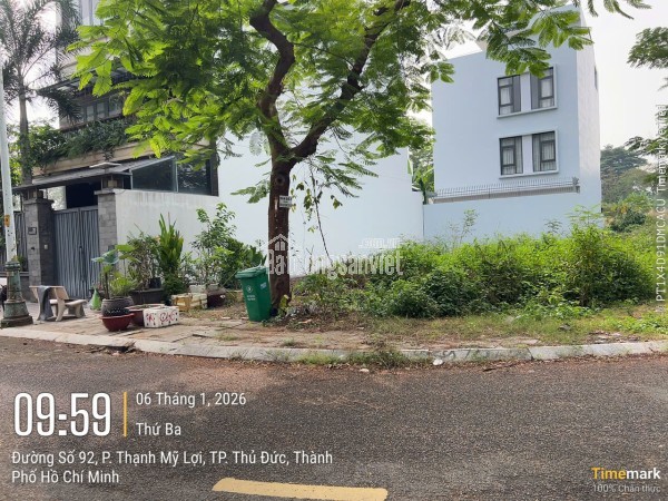 Bán gấp nền biệt thự góc 2 mặt tiền, đối diện công viên, diện tích 275.6m2, sổ đỏ, giá chỉ 165tr