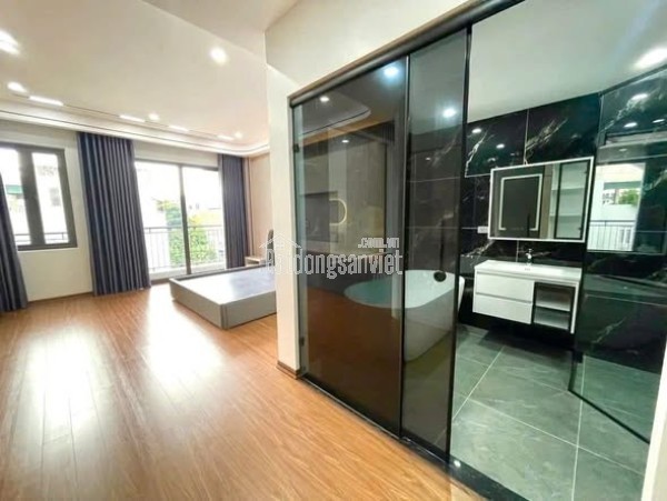 Phố Hoàng Như Tiếp, Bồ Đề - Đối diện bệnh viện Tâm Anh - DT 50m giá chỉ 22,5 tỷ