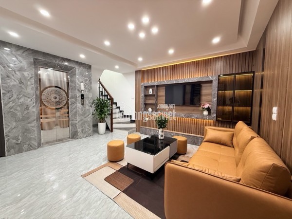 PHÂN LÔ VIEW HỒ LINH ĐÀM, HOÀNG MAI, XÂY MỚI Ô TÔ ĐỖ CỎNG, 5 TẦNG 7.79 TỶ