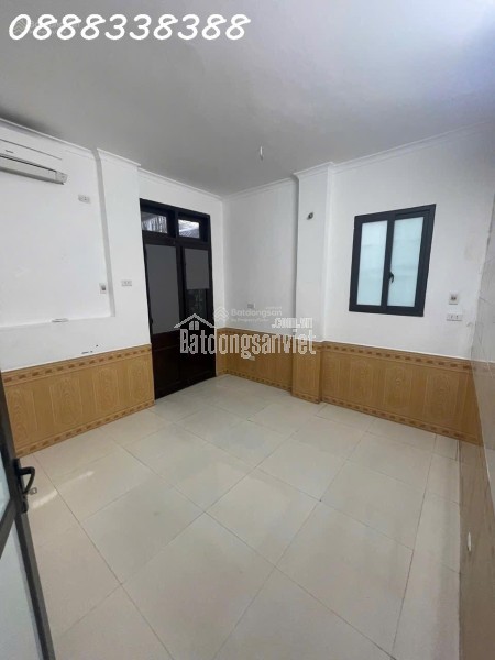 Chính chủ cần bán nhà đẹp 5 tầng Hồ Tùng Mậu, DT 31m2, 4PN, 4WC, nhiều tiện ích Hot!