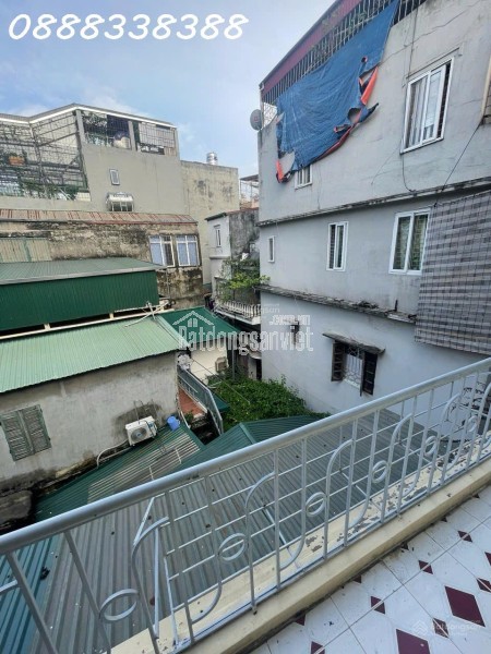 Chính chủ cần bán nhà đẹp 5 tầng Hồ Tùng Mậu, DT 31m2, 4PN, 4WC, nhiều tiện ích Hot!