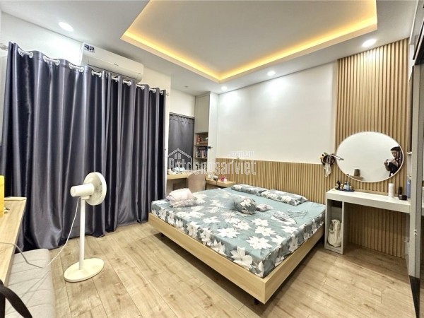 NHÀ ĐẸP 4 TẦNG - NGANG HƠN 4M -DÀI 15M -QUẬN BÌNH THẠNH