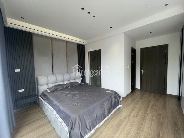 Lô góc 35m phố Lệ Mật - Oto đỗ cổng - Nhà mới kính koog - Giá chỉ nhỉnh 7 tỷ