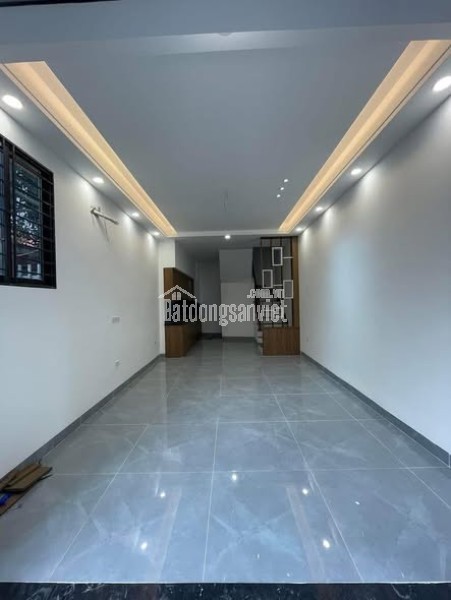 Lô góc 35m phố Lệ Mật - Oto đỗ cổng - Nhà mới kính koog - Giá chỉ nhỉnh 7 tỷ