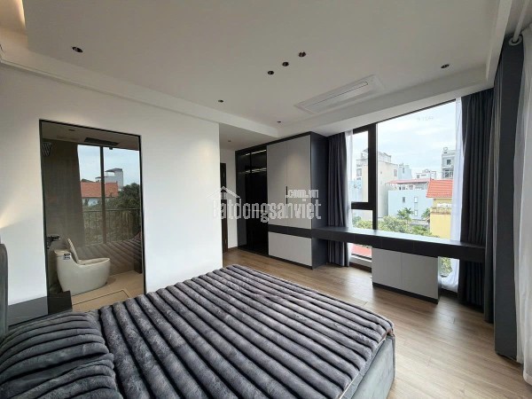 Lô góc 35m phố Lệ Mật - Oto đỗ cổng - Nhà mới kính koog - Giá chỉ nhỉnh 7 tỷ