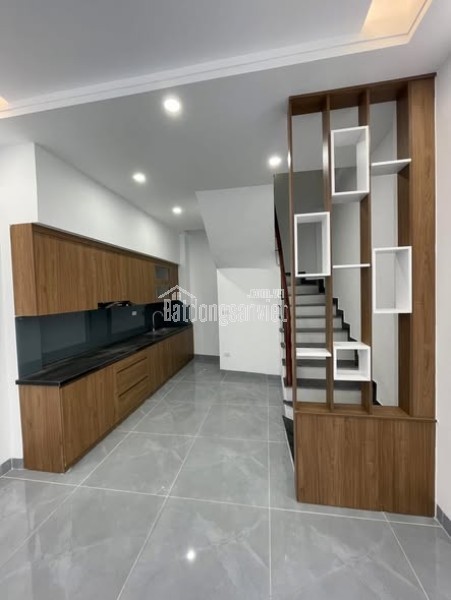 Lô góc 35m phố Lệ Mật - Oto đỗ cổng - Nhà mới kính koog - Giá chỉ nhỉnh 7 tỷ