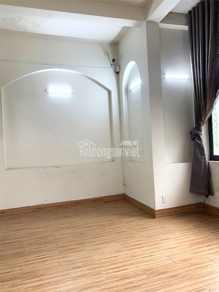 Thuê nhà nguyên căn HXT  lô góc Quận 8, 4 tầng cải tạo đc 8PN, giá 30tr