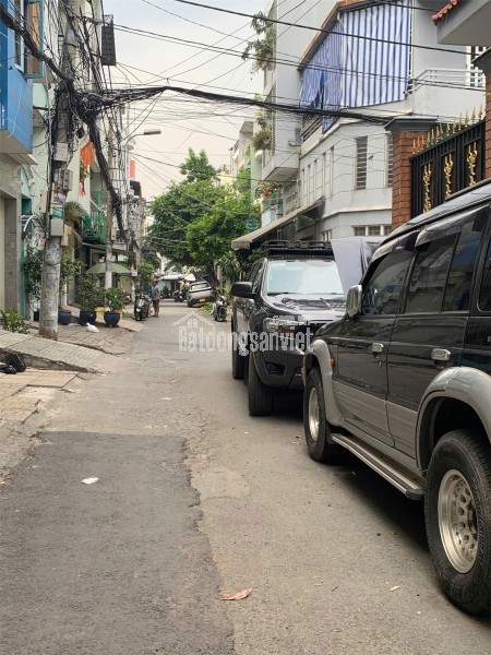 Thuê nhà nguyên căn HXT  lô góc Quận 8, 4 tầng cải tạo đc 8PN, giá 30tr