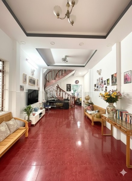 HXH 9m Lũy Bán Bích, Tân Phú, đối diện chợ Tân Phú 60m2 x 4 tầng, 5PN, ở + mở văn phòng chỉ 10 tỷ.