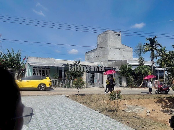 BÁN LÔ ĐẤT VƯỜN BƯỞI DIỆN TÍCH  2100M2 TẠI TRỪ VĂN THỐ