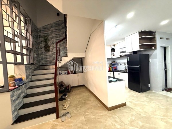 NHÀ ĐẸP 135M2, ĐƯỜNG 1A HOÀNG HỮU NAM, Q9 KẾT NỐI NHIỀU TIỆN ÍCH 6TỶ85