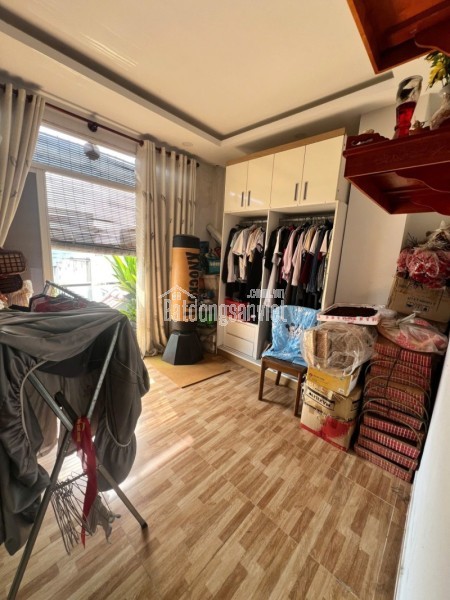 Bán nhà trong ngõ đường số 8,  Trường Thọ, Thủ Đức, DT105m2, 2 tầng, 3PN, 7.35 tỷ, có sổ hồng.