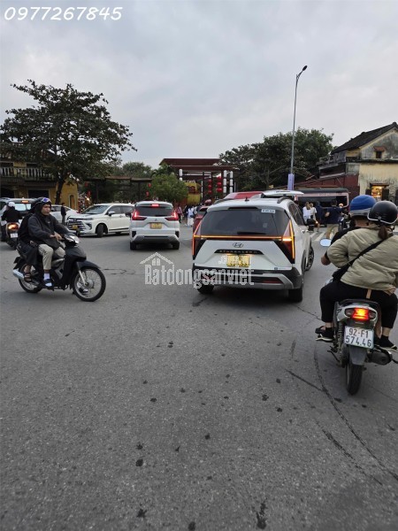 Siêu phẩm nhà đẹp 3 tầng 2 mặt tiền Phường Cửa Nam, TP. Vinh, kinh doanh cực đỉnh