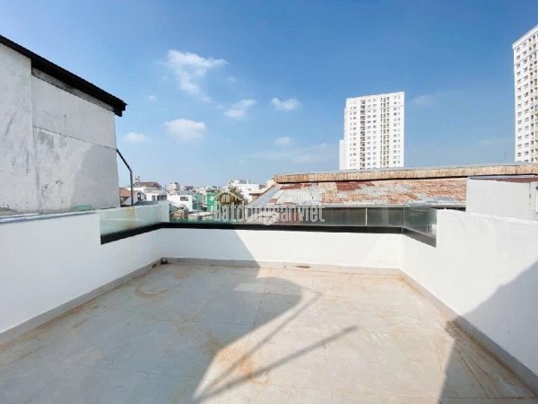 Nhà Bán - Hòa Bình Gần Đầm Sen, 4 Tầng, Nội Thất Hoàn Thiện, Ở Ngay