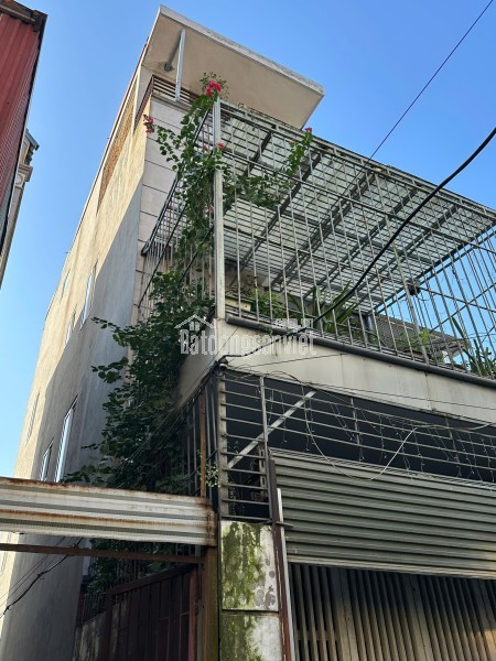 BÁN NHÀ BÁT KHỐI LONG BIÊN DT 35M2 Ô TÔ GẦN VÀI PHÚT SANG PHỐ TIỆN ÍCH