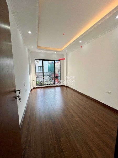 BÁN NHÀ PHÚC LỢI LONG BIÊN DT 40M2 Ô TÔ GẦN TRẺ CON ĐI BỘ 2 BƯỚC ĐẾN TRƯỜNG KHU AN NINH ĐẢM BẢO