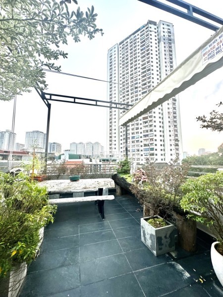 Bán nhà Hoàng Liệt, Hoàng Mai, Ô tô đỗ cửa, View hồ Linh Đàm, 43m2, 14.8 tỷ(CTL)
