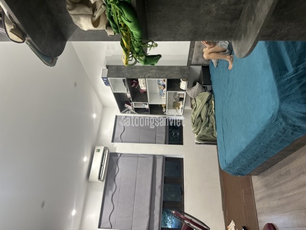 Bán nhà Hoàng Liệt, Hoàng Mai, Ô tô đỗ cửa, View hồ Linh Đàm, 43m2, 14.8 tỷ(CTL)