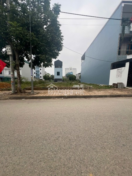 LÔ ĐẤT LÕI TRUNG TÂM HOÀ LẠC  – MẶT ĐƯỜNG KINH DOANH