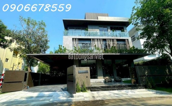 Bán Biệt thự căn góc ngay Hồ Bán Nguyệt Phú Mỹ Hưng Q7