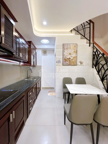 SIÊU VIP N3 TẦNG BTCT HOÀN CÔNG ĐỦ - MỚI ĐẸP FULL NỘI THẤT - DT 4.5x7 XÂY FULL - SD 65M2 - CHỈ 5.x