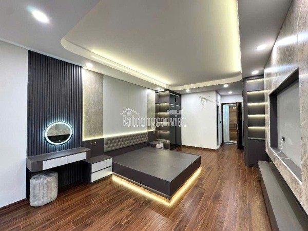 BÁN NHÀ HOÀNG QUỐC VIỆT - PHÂN LÔ - OTO TRÁNH- VỈA HÈ -THANG MÁY